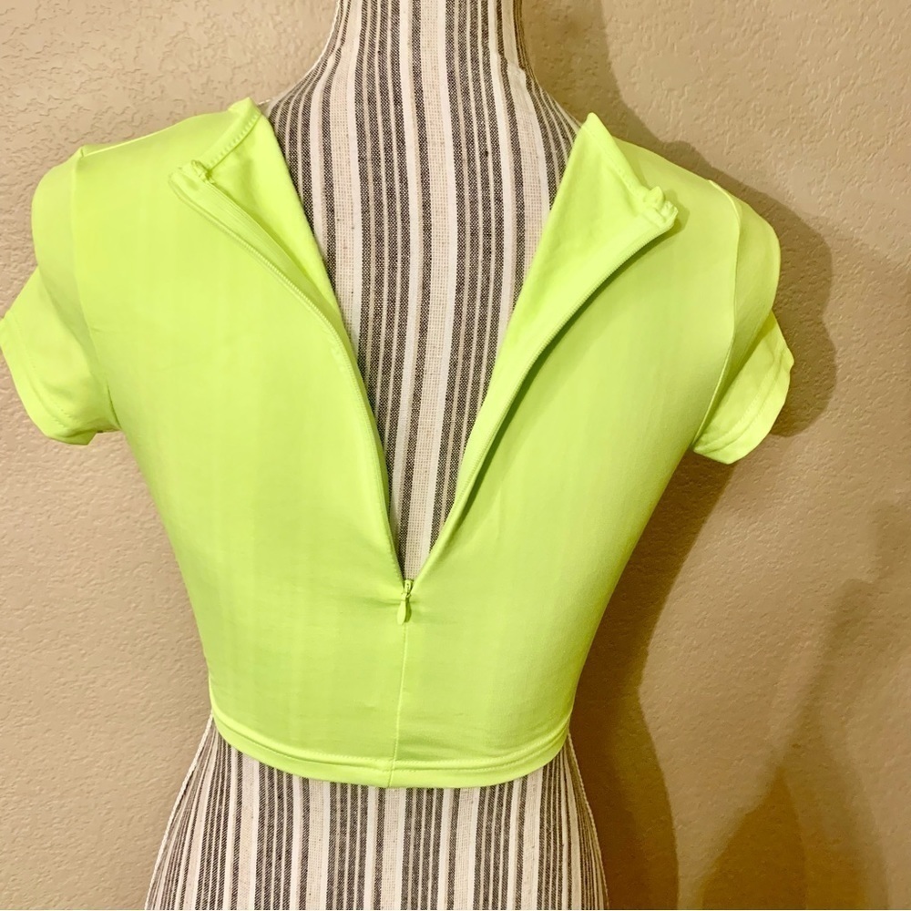 NEW 2-Pce Set Small Neon Yellow Bike Shorts & Short-Sleeve Top Back Zip Stretch - Picture 5 of 13